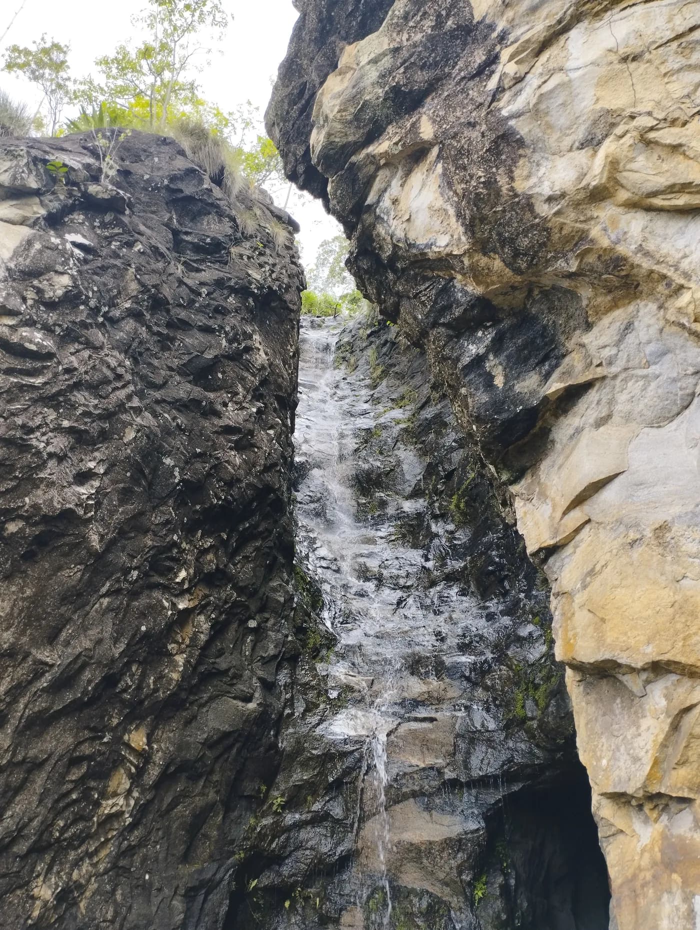 Meeyan Ella Waterfall (Walagoda)